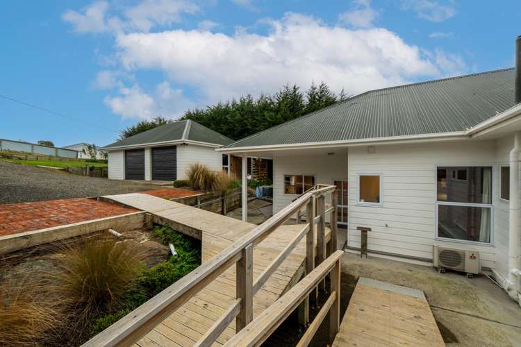 24 Bates Street Riverton_24