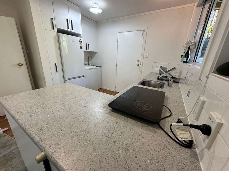 11 Roberts Road Glenfield_7