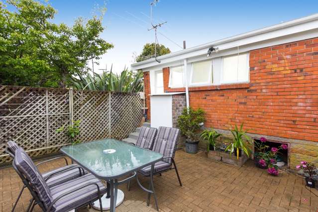 2/220a Church Street Onehunga_4