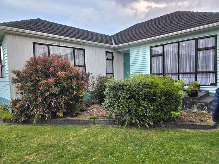 27 Wainuiomata Road_0
