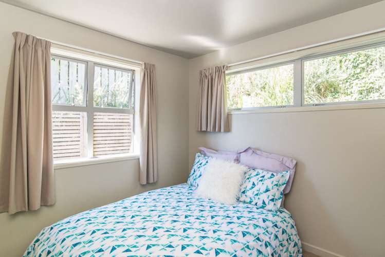 8c View Road Titahi Bay_14