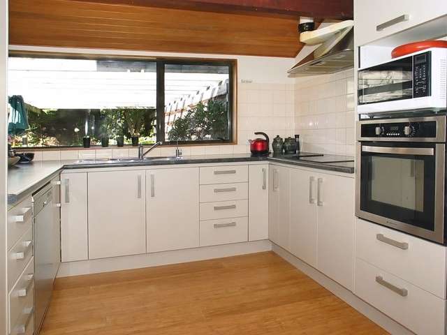 19 Te Pari Pari Road Pukerua Bay_2