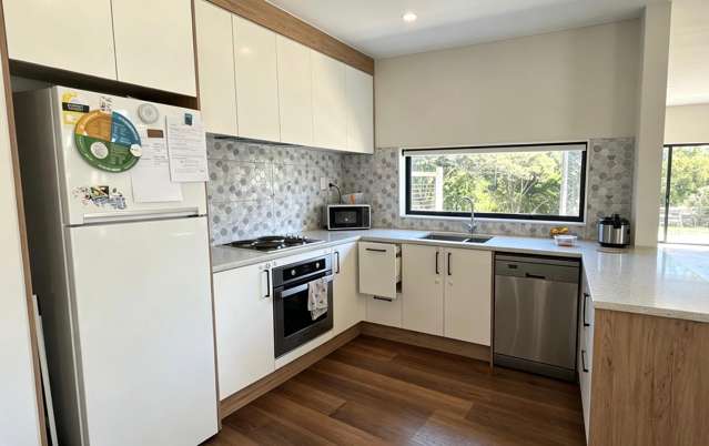 1 Korokio Lane 11401_2
