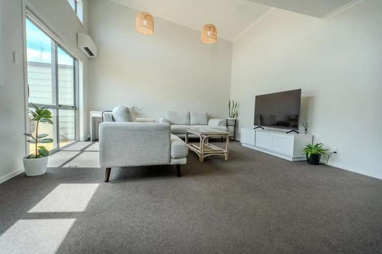 C/18 Kelvin Place 1074_2