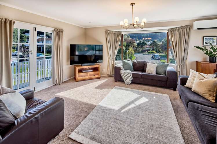 8 Balliol Drive Tawa_2