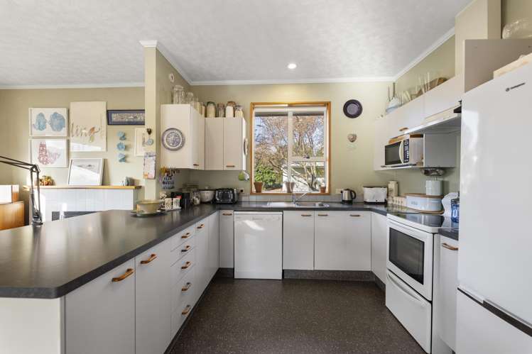 21 Harrington Street Port Chalmers_12