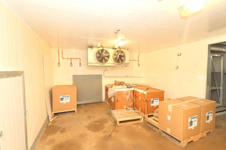 8 Foreshore Road Bluff_9