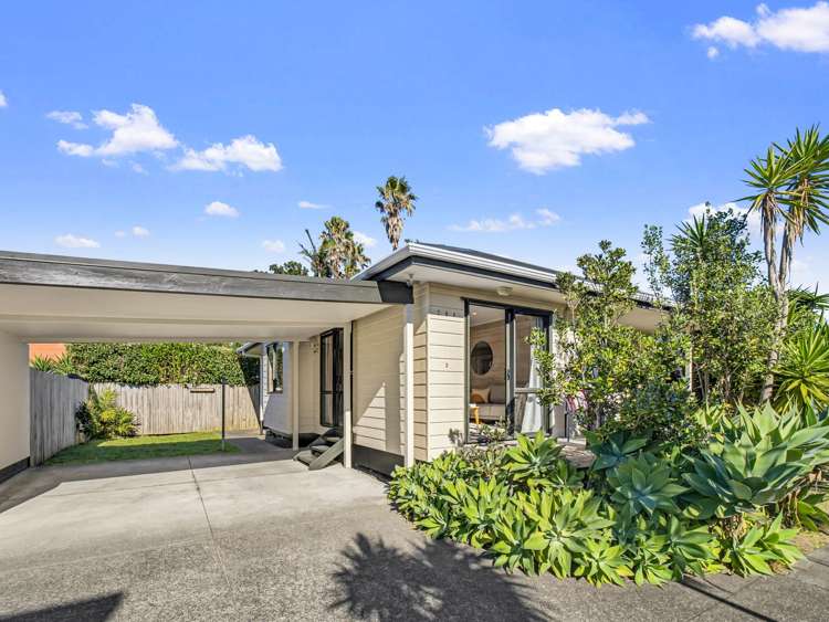2/434 HBC Highway Orewa_16