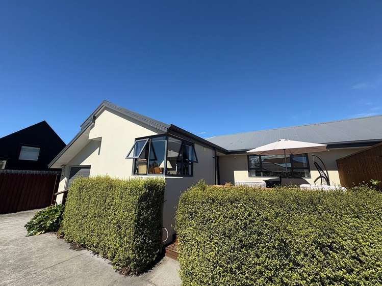 10B Geraldine Street Edgeware_10