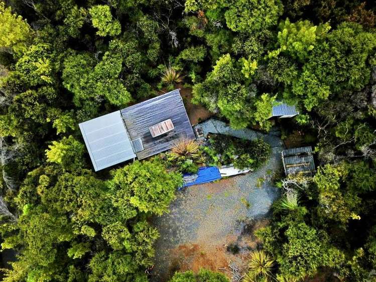 5 Harpoon Hill Great Barrier Island (Aotea Island)_1