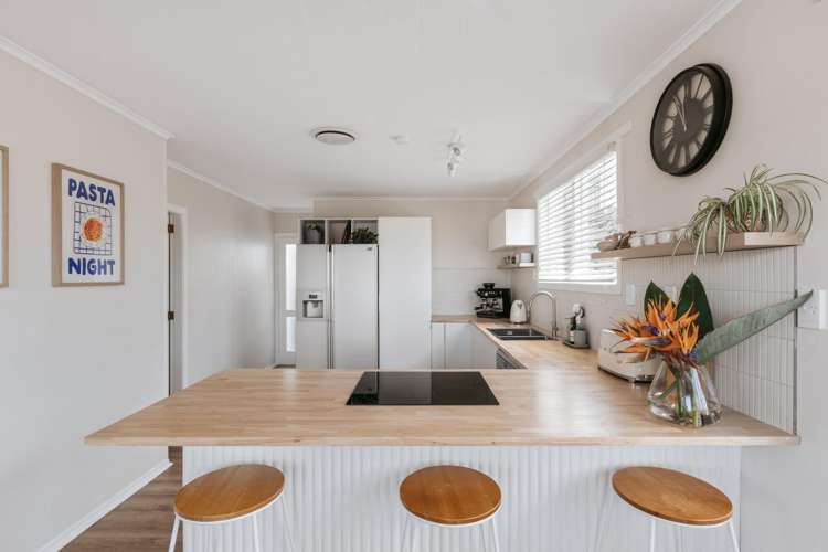 51 Meadowland Street Matua_5