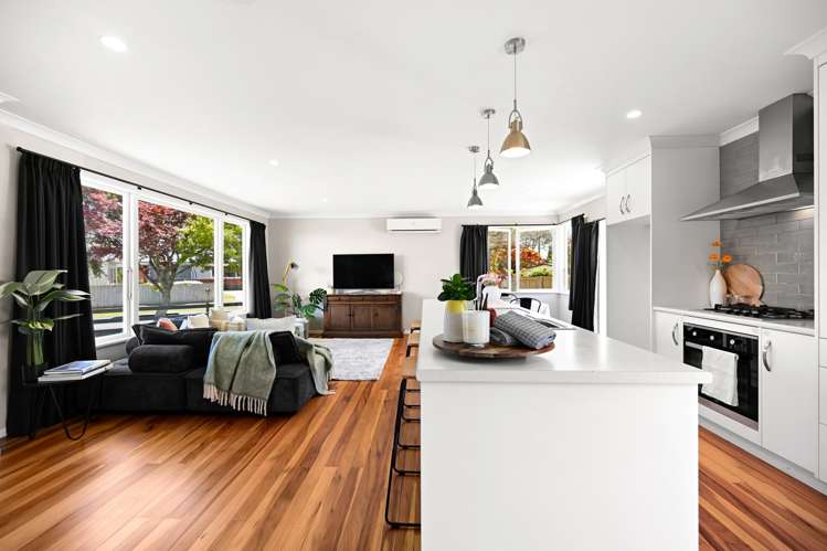 56 Southsea Crescent_3