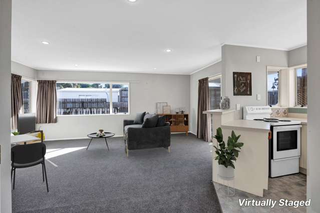 2/59 Wallath Road Westown_4