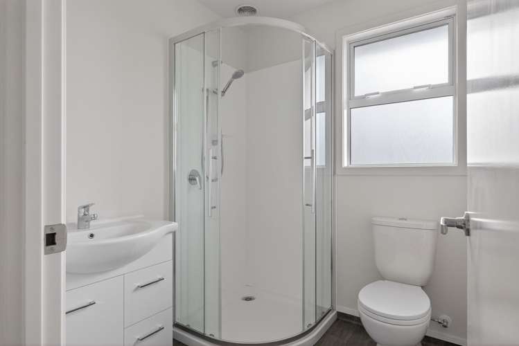 1/660 Gladstone Road Te Hapara_13