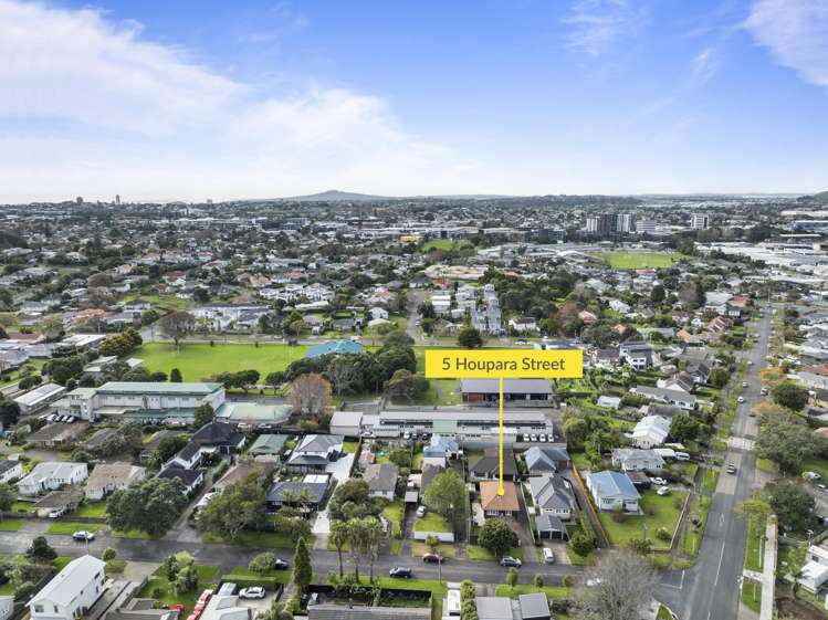 5 Houpara Street One Tree Hill_16