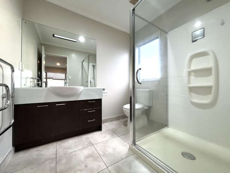 5 Oswald Close Flat Bush_9