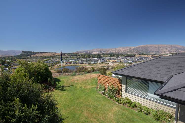 7 Grierson Lane Albert Town_13