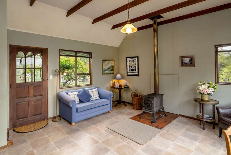 68 Eringa Road Longbush_4