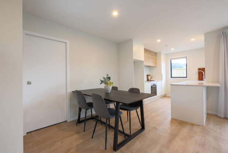 46 Wainuiomata Road_4