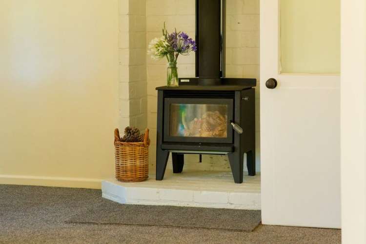 8 Old Main Road Cheviot_10