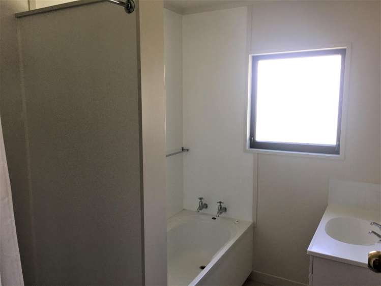 27 Abbotsford Street 3295_7