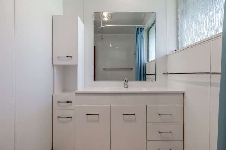 26 Westmere Place Takaro_22