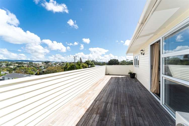 10a Castaing Crescent Te Atatu South_11