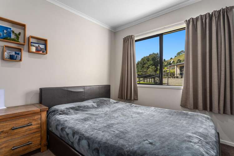 1379 Manawahe Road Manawahe_17