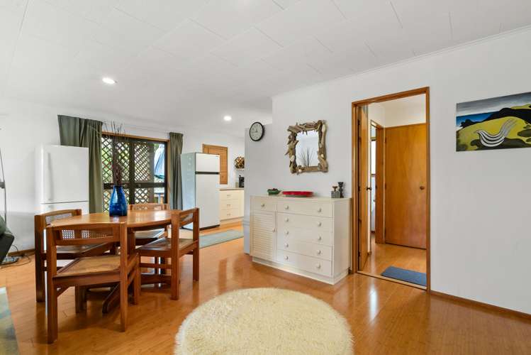 172 Howard Road Orere Point_9