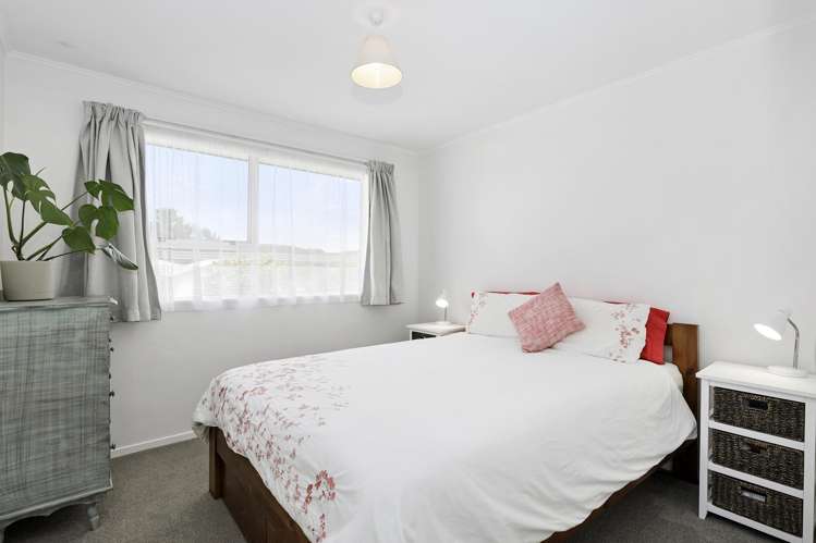 21 Invercargill Drive Kelson_7