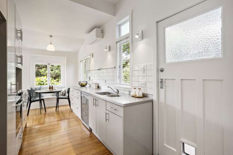 131 Bassett Road Remuera_10