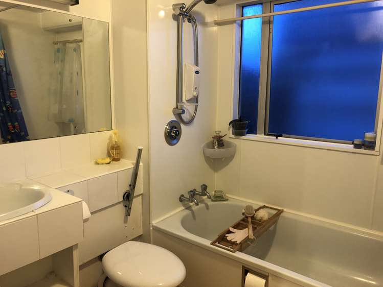 11/54 Hill Street Thorndon_7