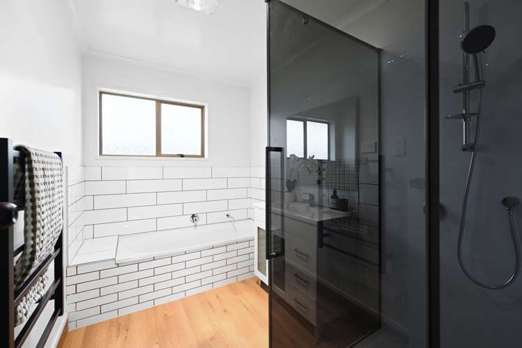 3 Dalton Crescent Dinsdale_12