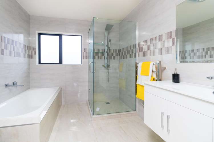 71a Solar Road Glen Eden_11