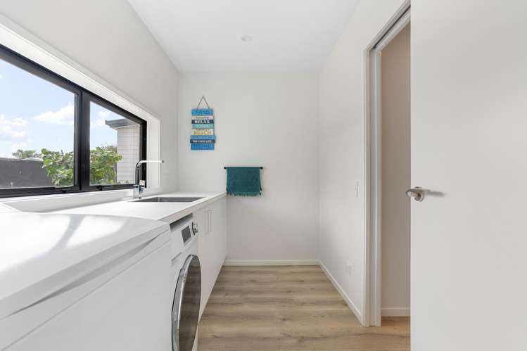 121 Charleston Avenue Whangamata_24