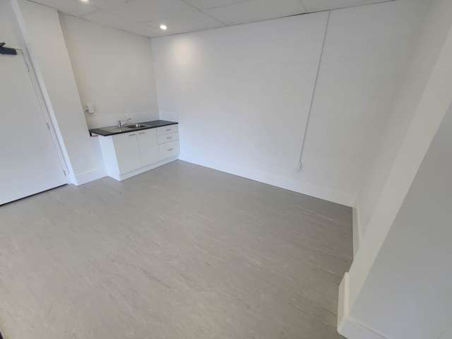 Unit 2/29 Sutton Crescent Papatoetoe_2