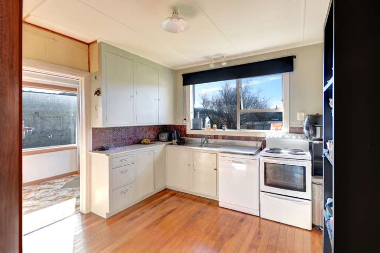 28 Koremata Street Green Island_7