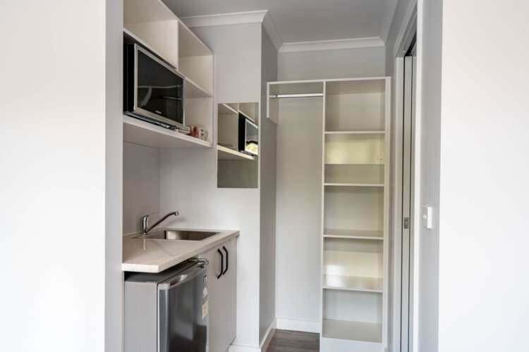 4a/2 Littler Place 1076_4