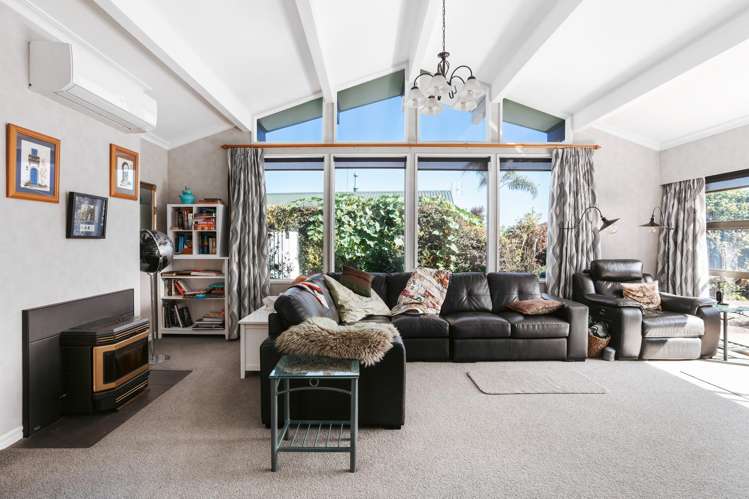 4 Rangataua Street Welcome Bay_1