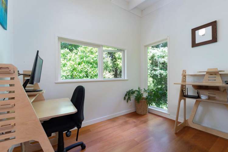 23 Kauri Point Road Laingholm_11