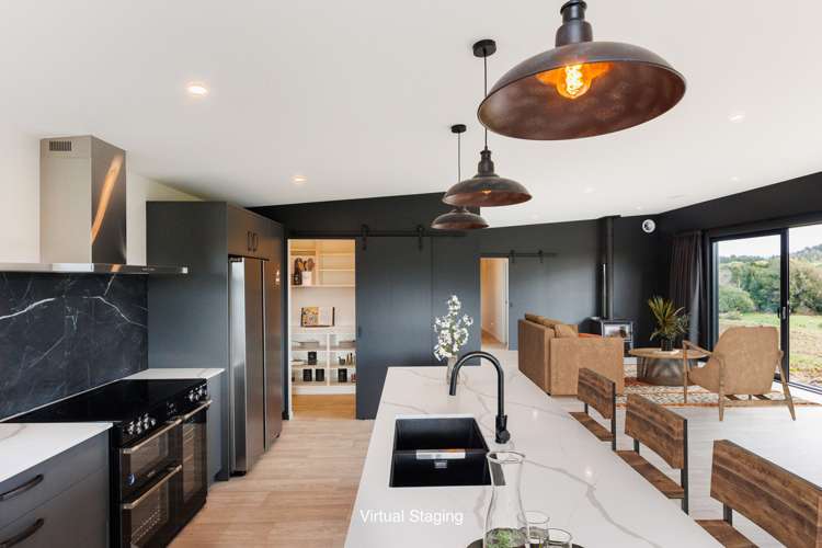 38 Fry Road Halcombe_2