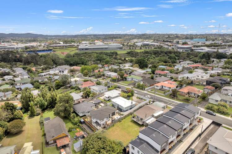 18a Sylvan Crescent Te Atatu South_17