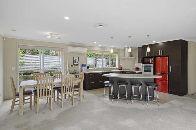 10 Ernest Shackleton Place Waiuku_4