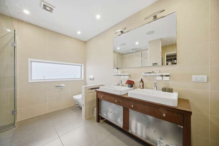 62 Seaview Road Castor Bay_27