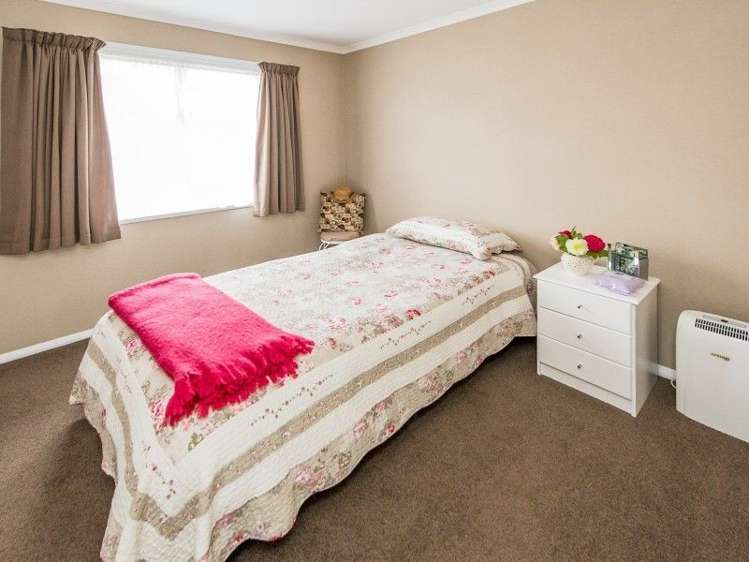 30 Selwyn Crescent College Estate_15