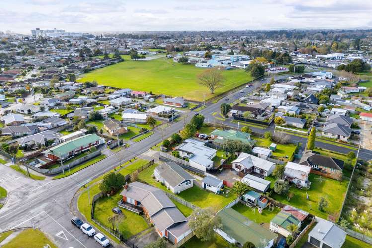53 Collins Road Melville_21