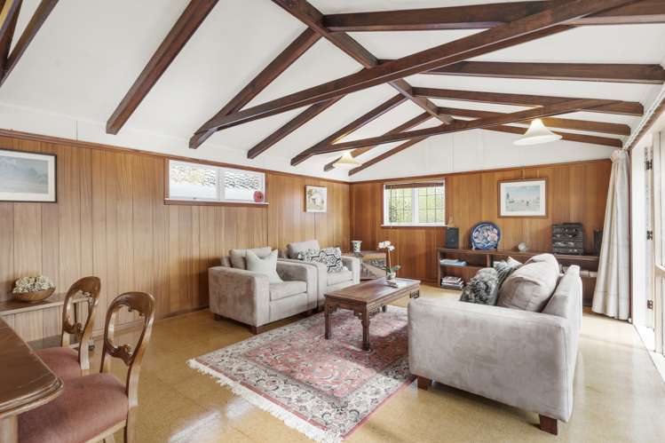 16 Tui Vale Road Cockle Bay_24