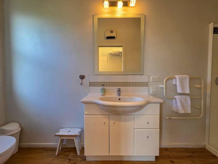 8 Dwyer Place Lake Tekapo_19