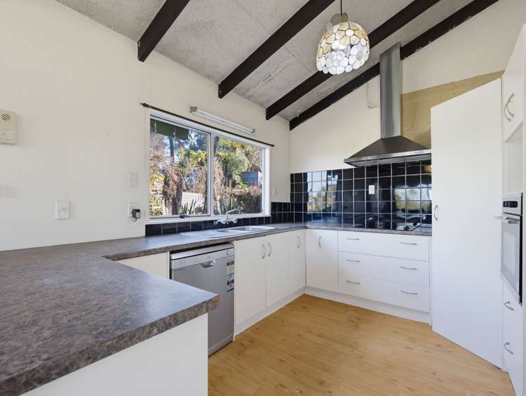 15A Russell Crescent Western Heights_8