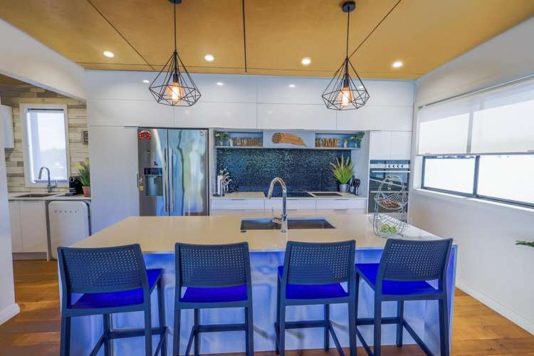 57 Hawaiian Parade Arkles Bay_10